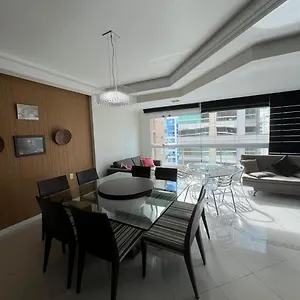https://apto-3-suites-proximo-praia.santa-catarina-brasil.com